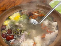 石橄榄炖鸡-洪大厨鸡煲(福田店)