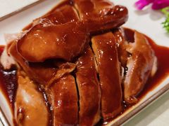 本帮酱鸭腿-三玛璐酒楼(汉口路店)
