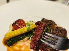碳烤澳洲西冷牛排-YUE·6·西式融合餐厅(外滩六号店)