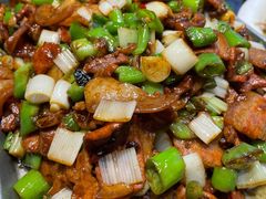 辣椒炒黑猪肉-胡胜锐辣椒炒肉(河北店)