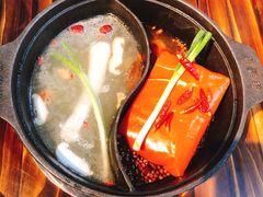 鸳鸯锅-烂摊摊火锅集市(长安总店)