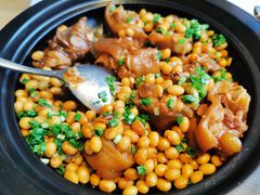 黄豆猪手煲-马仕玖煲·融合菜·酥不腻烤鸭(人大店)