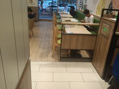 -德克士(中心医院店)