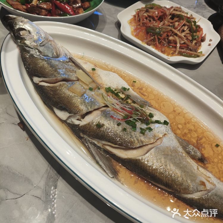 一直来他家用餐了，公司聚餐都在他们家