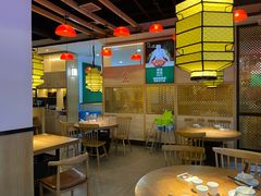 大堂-湘当有饭剁椒鱼头(昆山招商花园城店)