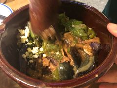 皮蛋青椒擂茄子-费大厨辣椒炒肉(万家丽一店)