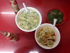 牛肉汤-潘国仙耳光馄饨(黄家阙路店)