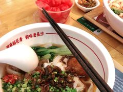 -呷佬·长沙手工米粉(金沙江路店)