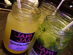 -Cocomangas Shooter Bar
