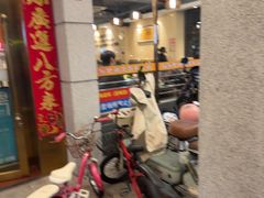 -胡须佬鸡煲四季火锅店(石厦西村直营店)