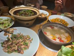 -吃饭皇帝大土家民族菜(正大广场店)