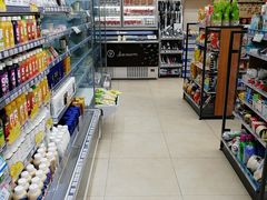-全家便利店(虹桥路四店)