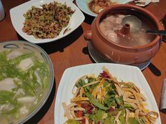 -怡得饭庄·30年老店·宋大妈昆明菜