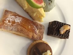 -圣丰索菲特·2 On 988 Café 自助餐厅