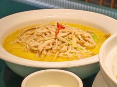 -呷湘厨·鱼汤捞饭·剁椒鱼头·辣椒炒肉(国家会展中心店)