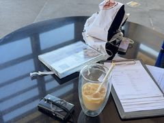 -亚龙湾喜来登·美景台大堂吧