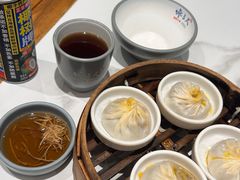 -馋三尺蟹粉小笼(人民广场店)