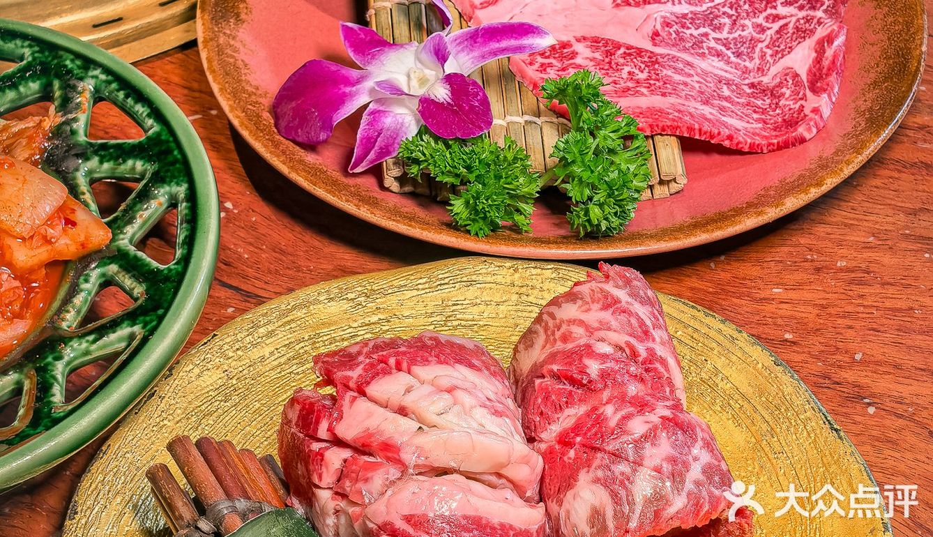 就在万象城🎄有Kitty猫的圣诞烧肉来啦！