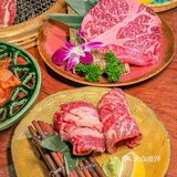 就在万象城🎄有Kitty猫的圣诞烧肉来啦！