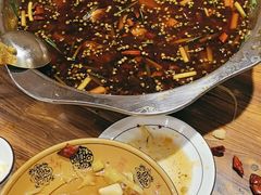 -乡土特色.冷锅鱼.牦牛肉汤锅