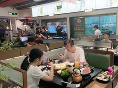 -得意咚瓜·顺德鱼生·冬瓜火锅(深圳首店)