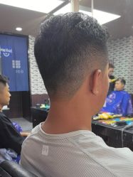 点击看大图 -大人物·男士理发馆