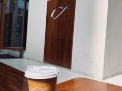 -Line 咖啡(石厦花园店)