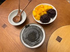芒果白雪黑糯米-小团圆糖水铺(襄阳南路店)