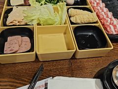 -呷哺呷哺 小火锅 (浦东新欧尚超市店)