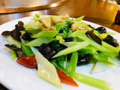 -合家院饭庄(榆关道店)