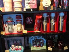 零售区-星巴克臻选(深圳皇庭广场分店)