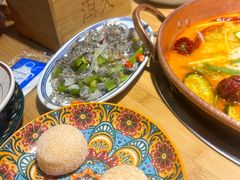 -洱火云南酸菜牛肉火锅(石景山当代商城店)