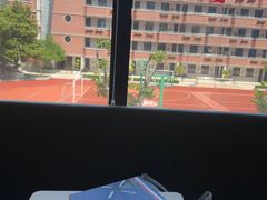 -曹家渡街道图书馆