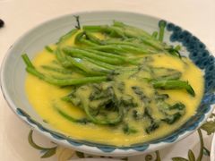 玉米浆煮茼蒿-沙龙酒家