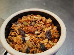 坚果酸奶-MI WU FACTORY米屋美食工厂餐厅(绿地店)