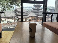 -星巴克(南宁民歌湖店)