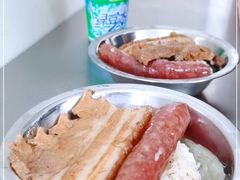 -梁阿婆廿年老牌扣肉糯米饭