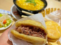 -闫家驴肉老店(华电一校店)