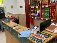 -湖南人家湘菜馆(镇江路店)
