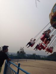 -窦王岭景区游乐场