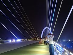 -南京眼步行桥