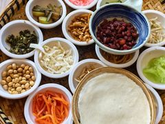 -包整·丝娃娃(一览甲秀楼风景店)