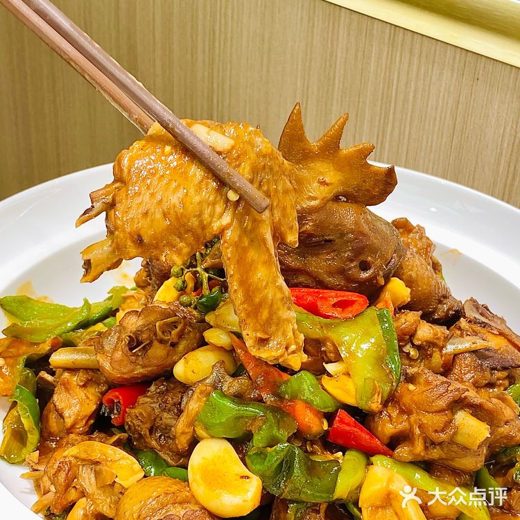 来济南吃鲁菜，还得跟着本地人吃实惠的!!!