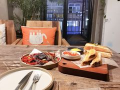 -HIGH FIVE哈福手工汉堡(桂林路店)