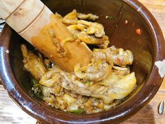 -老滇山寨•云南特色菜•地方菜•民族风情歌舞表演(金碧店)