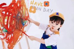 -龙宝宝儿童摄影馆