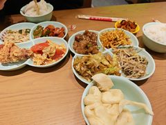 -晓宇盒饭(民安街店)