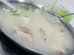 -余杨鸭鸭餐厅