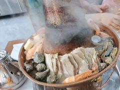 -一口猪海鲜浑锅·东北家常菜
