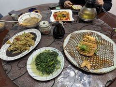 -天天向上素食餐厅(五台山店)